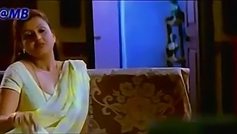 Priyanambiar36'S Hot And Busty Aunt In Action