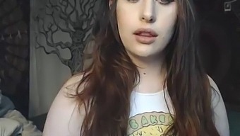 Haylii Haze'S Sensual Webcam Performance With Sex Toy