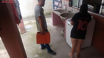 Amateur Housewife'S Outdoor Rendezvous With The Washer Repairman