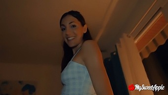 Huge Load Of Cum On Girlfriend'S Face During Unprotected Tinder Sex